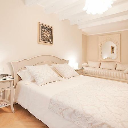 Boutique Apartments Верона Экстерьер фото