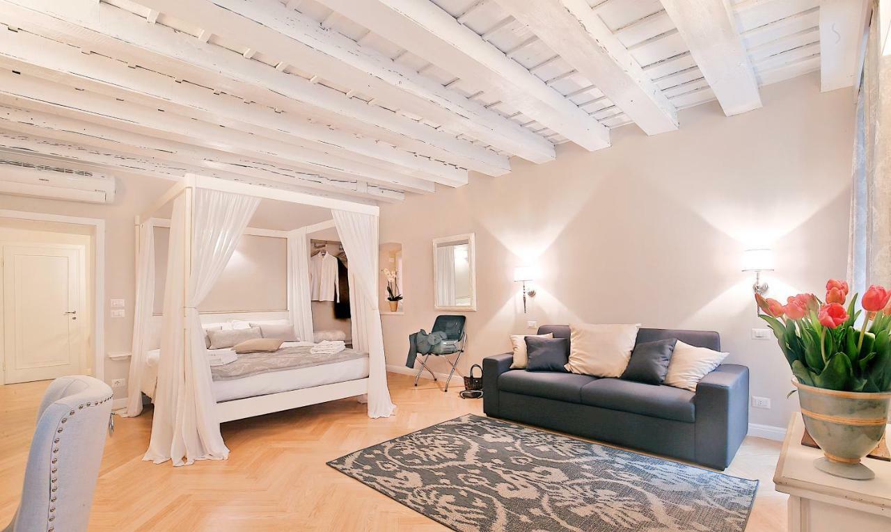 Boutique Apartments Верона Экстерьер фото