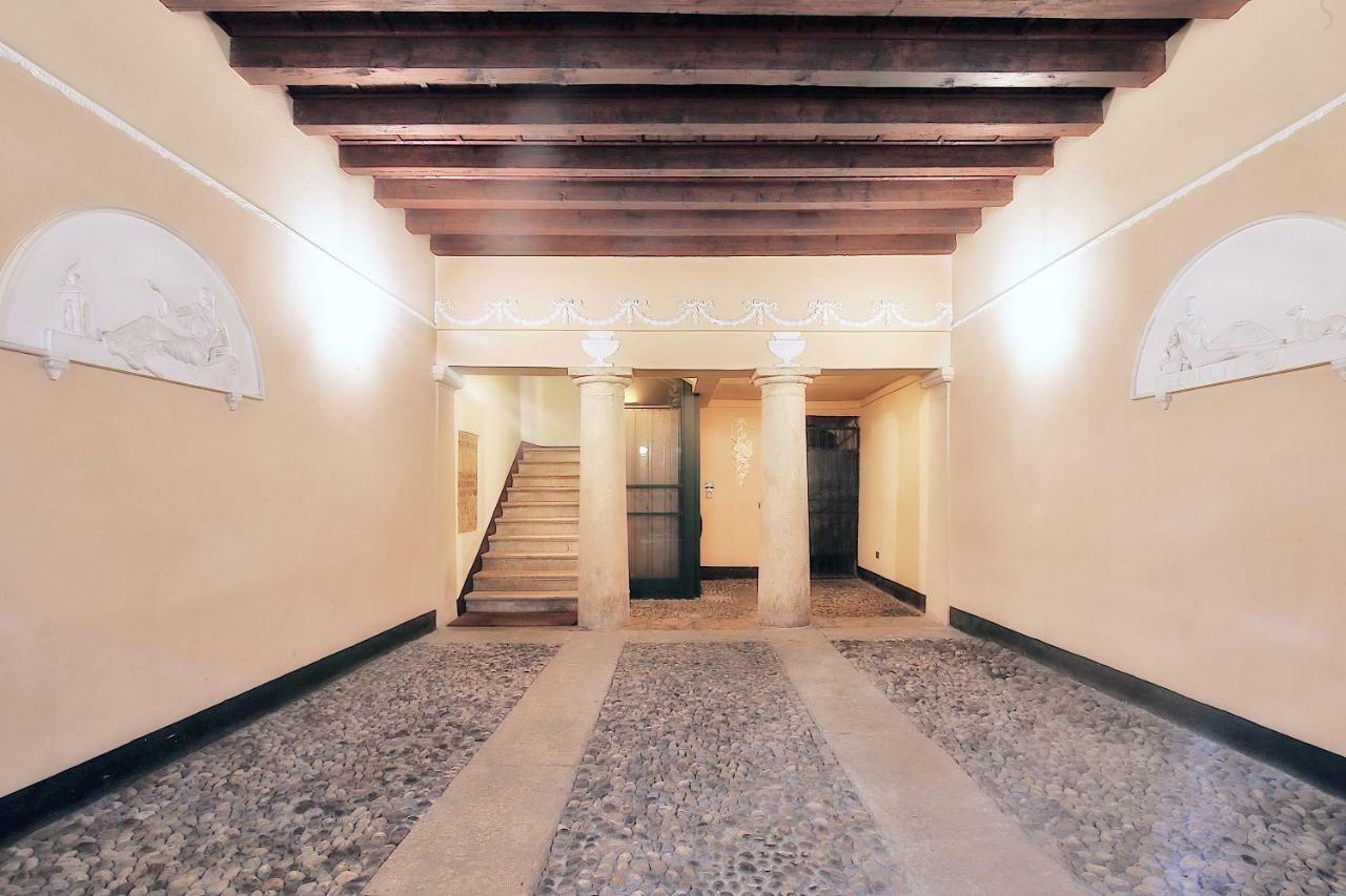 Boutique Apartments Верона Экстерьер фото