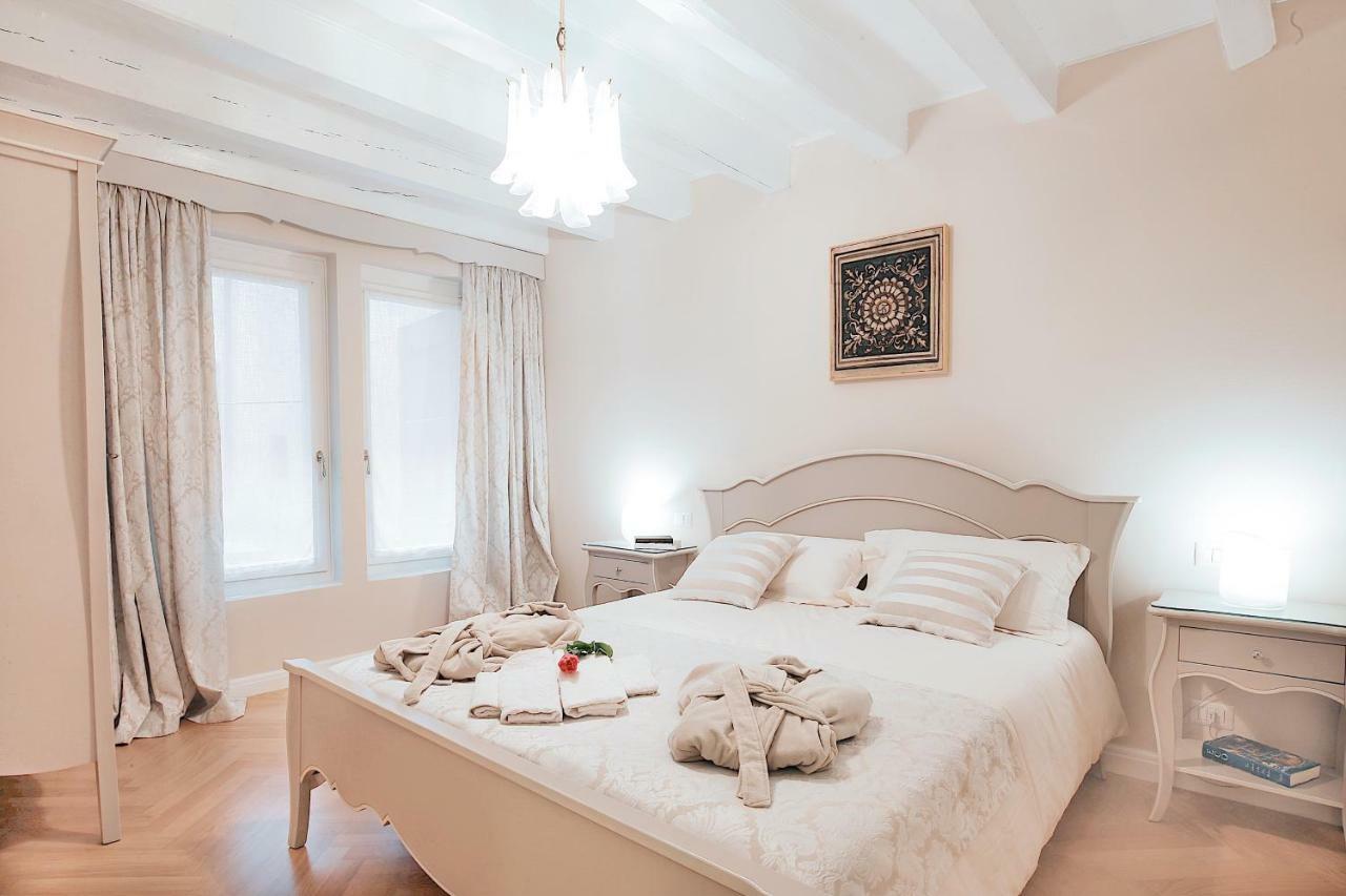 Boutique Apartments Верона Экстерьер фото